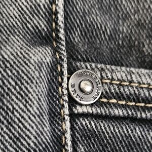 Burberry Black Skinny Jeans with Classic Denim Features